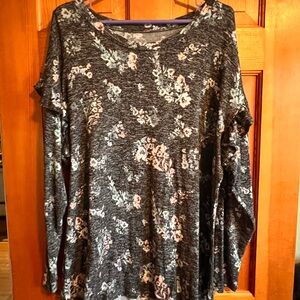 Maurices Black and Gray Floral Long Sleeve Top